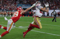 MIAMI, FLORIDA - FEBRUARY 02: George Kittle #85 of the San Francisco 49ers makes a reception against the Kansas City Chiefs during the second quarter in Super Bowl LIV at Hard Rock Stadium on February 02, 2020 in Miami, Florida. (Photo by Jamie Squire/Getty Images)