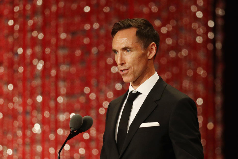 SPRINGFIELD, MA - SEPTEMBER 07:  Naismith Memorial Basketball Hall of Fame Class of 2018 enshrinee Steve Nash speaks during the 2018 Basketball Hall of Fame Enshrinement Ceremony at Symphony Hall on September 7, 2018 in Springfield, Massachusetts.  (Photo by Maddie Meyer/Getty Images)