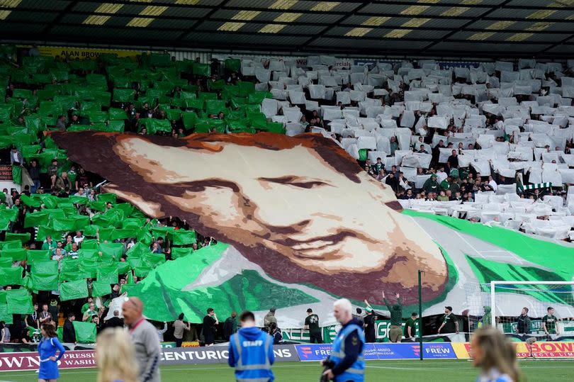 Tommy Burns tribute