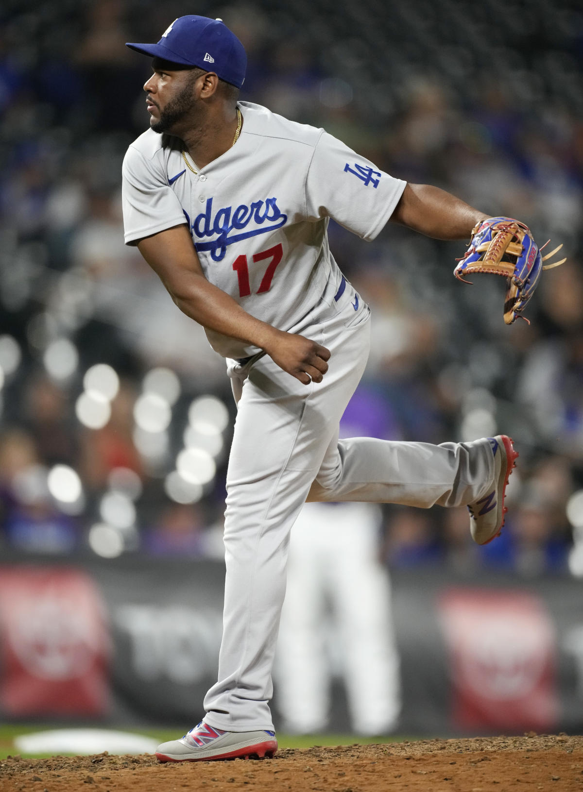 Presencia de 'Tío Albert' invaluable para los Dodgers – El Nuevo