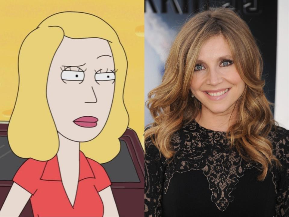 Beth Smith, Sarah Chalke.