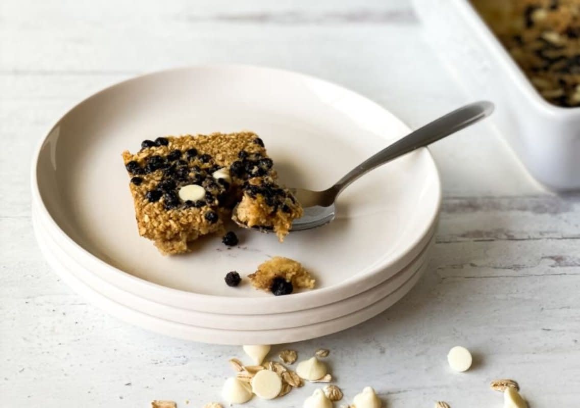 <p>Momma Lew</p><p>Healthy breakfast that tastes like dessert? Count me in.</p><p><strong>Get the recipe: <a href="https://www.mommalew.com/tiktok-baked-oats" rel="nofollow noopener" target="_blank" data-ylk="slk:Baked Oats;elm:context_link;itc:0;sec:content-canvas" class="link rapid-noclick-resp">Baked Oats</a></strong></p>