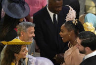 La joie des retrouvailles ! George Clooney et Serena Williams lors du mariage de Meghan Markle et du prince Harry.<br><p> Dans la team rapprochée de Serena, on trouve Meghan Markle, Eva Longoria, <a href="https://www.elle.fr/People/La-vie-des-people/News/73-revelations-sur-Anna-Wintour-2774792" rel="nofollow noopener" target="_blank" data-ylk="slk:Anna Wintour;elm:context_link;itc:0;sec:content-canvas" class="link ">Anna Wintour</a>, <a href="https://www.elle.fr/Personnalites/Kim-Kardashian" rel="nofollow noopener" target="_blank" data-ylk="slk:Kim Kardashian;elm:context_link;itc:0;sec:content-canvas" class="link ">Kim Kardashian</a> ou encore <a href="https://www.elle.fr/Personnalites/Beyonce" rel="nofollow noopener" target="_blank" data-ylk="slk:Beyoncé;elm:context_link;itc:0;sec:content-canvas" class="link ">Beyoncé</a> ! « On a tout de suite accroché, pris des photos, ri, et parlé… Pas du tout de tennis ni de comédie mais de choses de filles. Et c’est ainsi qu’est née notre amitié », racontait Meghan Markle sur son ancien blog « The Tig ». Lors de <a href="https://www.elle.fr/People/La-vie-des-people/News/Serena-Williams-sa-baby-shower-tres-glamour" rel="nofollow noopener" target="_blank" data-ylk="slk:sa baby shower;elm:context_link;itc:0;sec:content-canvas" class="link ">sa baby shower</a> en août 2017, l’actrice Eva Longoria et les chanteuses Kelly Rowland et Ciara étaient de la fête. Quant à Beyoncé, figurez-vous qu’elle a même fait apparaître <a href="https://www.elle.fr/Loisirs/Musique/News/Beyonce-devoile-le-clip-de-Sorry-tourne-avec-Serena-Williams-3116698" rel="nofollow noopener" target="_blank" data-ylk="slk:Serena Williams dans le clip de « Sorry »;elm:context_link;itc:0;sec:content-canvas" class="link ">Serena Williams dans le clip de « Sorry »</a>. Qui « twerke » comme personne !<br> </p><br>