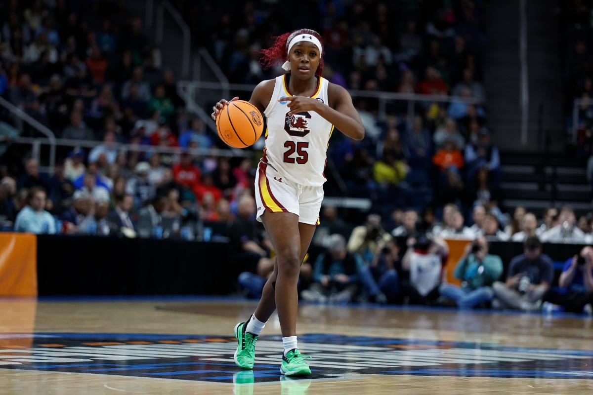 How will South Carolina respond in Elite 8 after another close call? What Dawn  Staley said