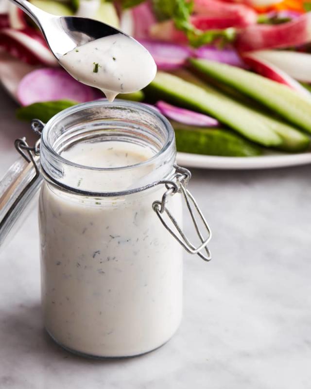 Homemade Ranch Dressing (VIDEO) 