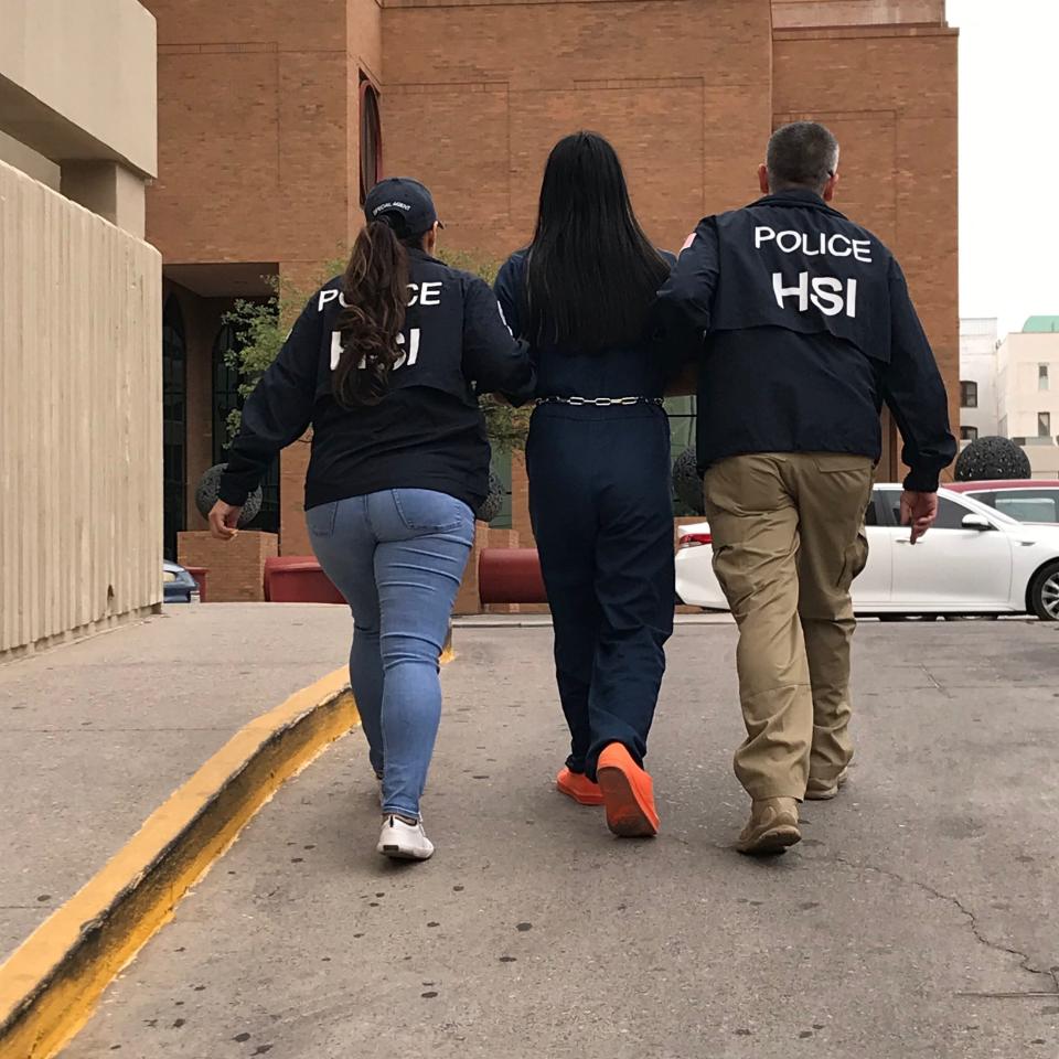 U.S. Homeland Security Investigations agents escort El Paso rocker Peter Sebastian Felix into the El Paso County Jail after his arrest on child porn charges in 2019.
