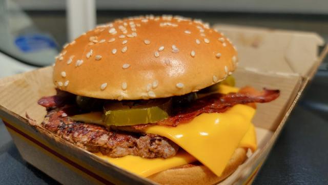 McDonald's customer stunned after ordering a 'plain burger' and receive a  bun with sauce and no patty