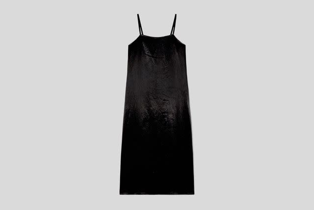 <p>Everlane</p>