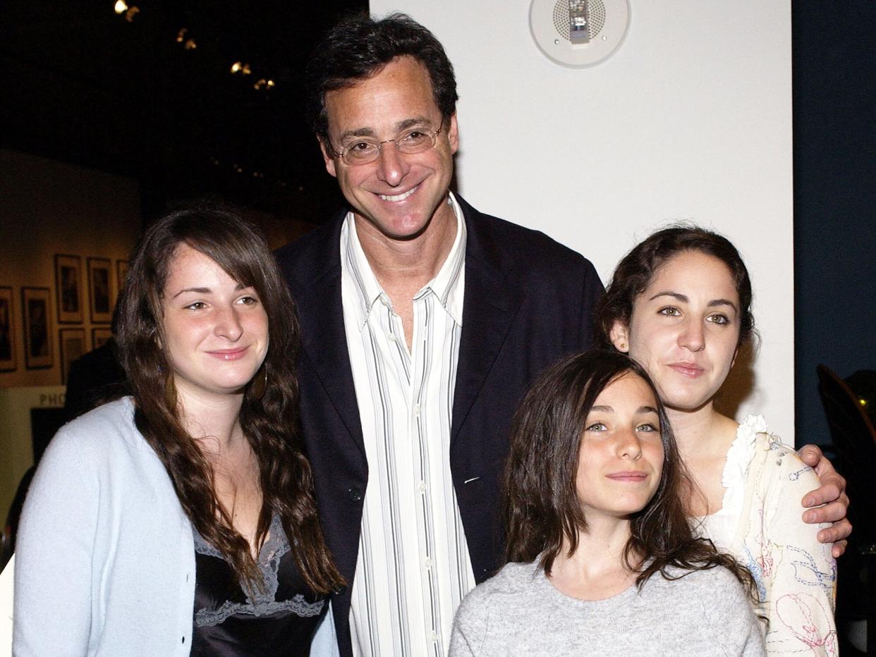 Bob Saget and his daughters Lara, Aubrey and Jennie arrive at the Golden Dads Awards ceremony at the Peterson Automotive Museum on June 15, 2005 in Los Angeles, California