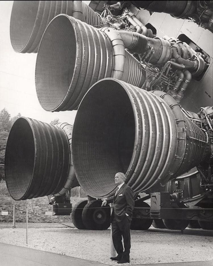 Saturn V rocket engines