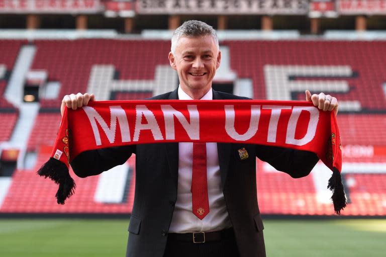 Manchester United: Delivering success with a smile, Ole Gunnar Solskjaer left club with only one choice to make