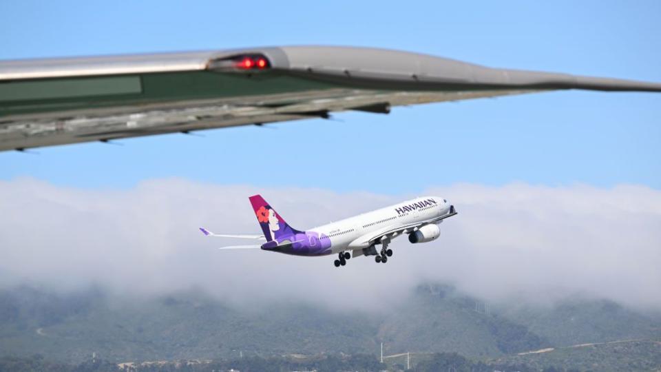 planes at san francisco international airport sfo