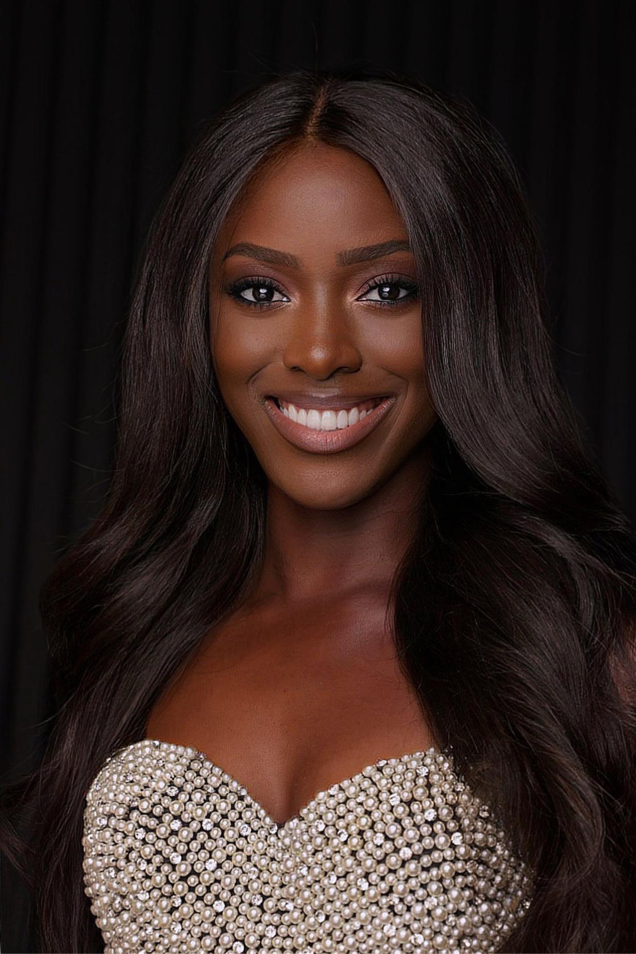 Miss Angola Swelia Da Silva Antonio