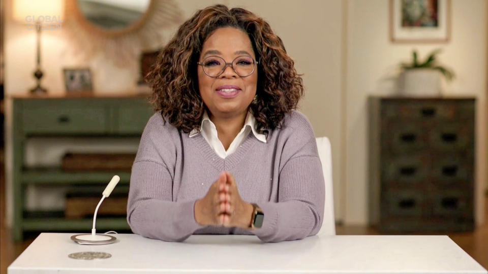A photo of Oprah at a desk.