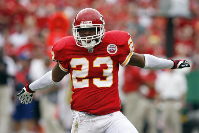 Best Kansas City Chiefs player to wear every jersey number