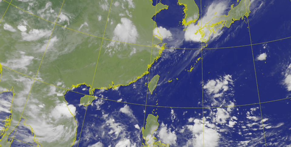 中央氣象署表示，今天（15日）各地天氣高溫炎熱，午後雷陣雨的範圍會比昨天來得廣，外出應留意天氣變化。（圖取自中央氣象署網站）