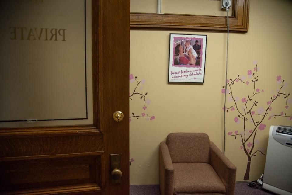 A room on the first floor of the Rhode Island State House offers privacy and comfort for breastfeeding mothers. Formerly used as a copy room, the room was set aside in 2015 during then-Gov. Gina Raimondo’s administration. (Will Steinfeld/Rhode Island Current)