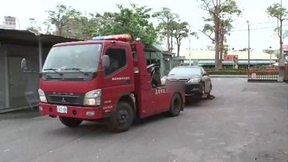 愛車紅線停車被拖吊，竟將紅線塗成白線洩恨。（圖：民眾提供）