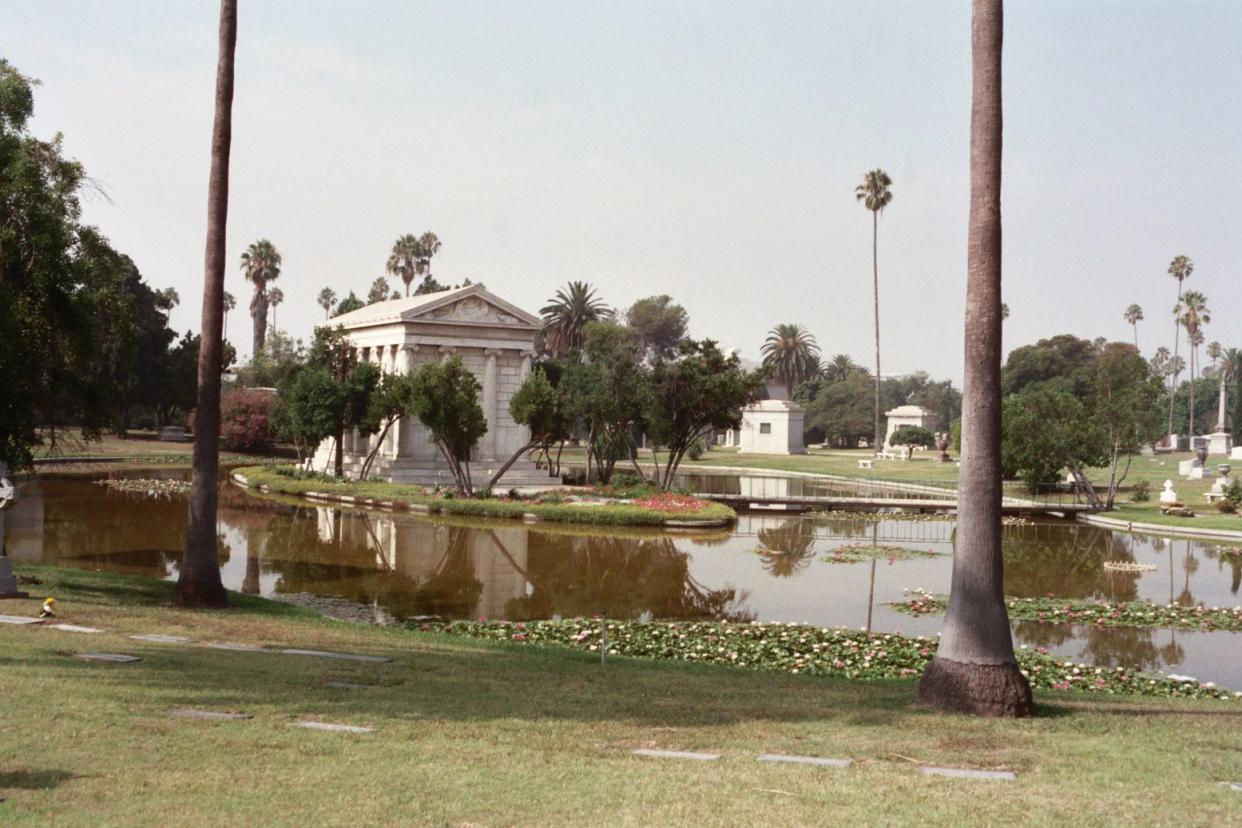 Hollywood Forever Cemetery in 1990
