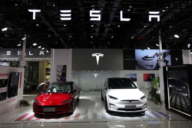 Tesla risks losing its lead without an inexpensive EV