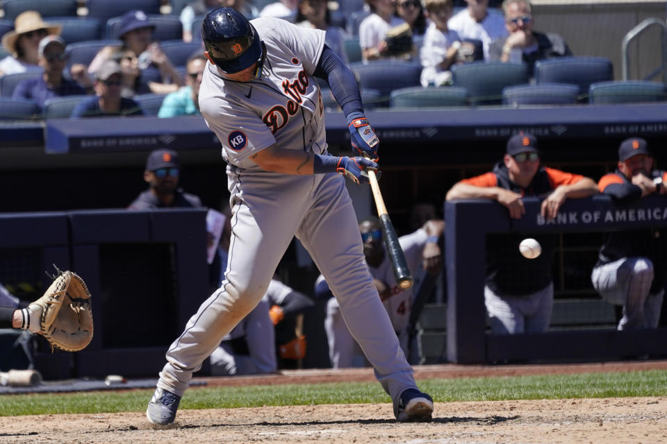 Detroit Tigers' Miguel Cabrera hits an an RBI-single in the eighth inning of a baseball game against the New York Yankees, Sunday, June 5, 2022, in New York. (AP Photo/Mary Altaffer)