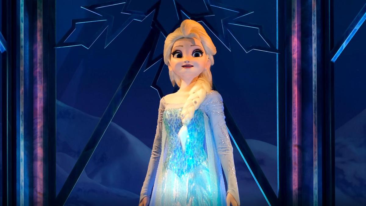 Should Disney Make 'Frozen 3' or a Live-Action Film? Fans Decide - Inside  the Magic