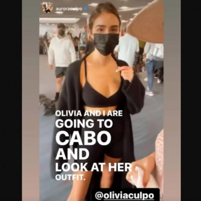 Olivia Culpo con el atuendo que American Airlines consideró poco 'apropiado' para uno de sus vuelos credit:Bang Showbiz