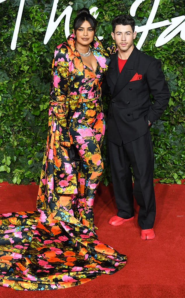 Priyanka Chopra, Nick Jonas, The Fashion Awards 2021