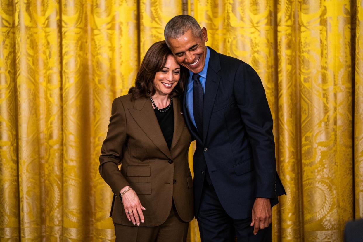 <span>Kamala Harris and Barack Obama attend a White House event on 5 April 2022.</span><span>Photograph: The Washington Post/Getty Images</span>