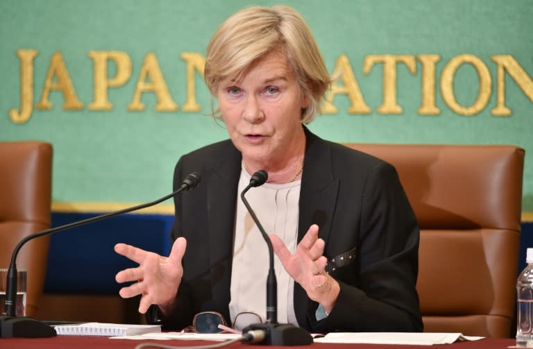 Maud de Boer-Buquicchio, the UN's special envoy on the sale of children, child prostitution and child pornography, spoke at a press conference of a Japanese phenomenon in which older men pay teenage girls for dates that may involve sex