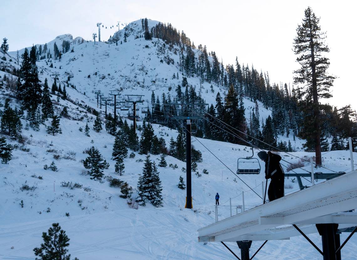 The KT-22 Express ski lift is empty after an avalanche at Palisades Tahoe on Thursday, Jan. 11, 2024 in Placer County. A skier died after an avalanche on Wednesday, January 10, 2024 at Palisades Tahoe. Three other skiers were injured but suffered non-life threatening injuries. Paul Kitagaki Jr./pkitagaki@sacbee.com