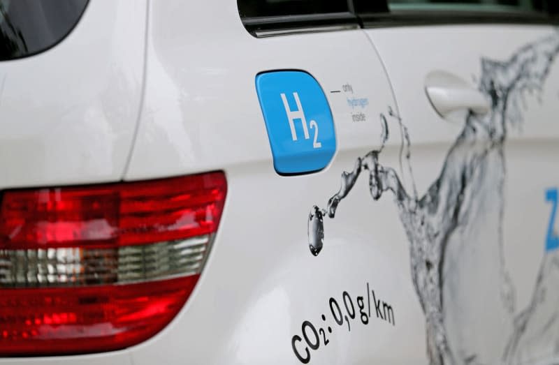 Hydrogen fuel has yet to come anywhere near battery electric power in terms of how much it can convince manufacturers and consumers to ditch combustion engines. Jan Woitas/dpa