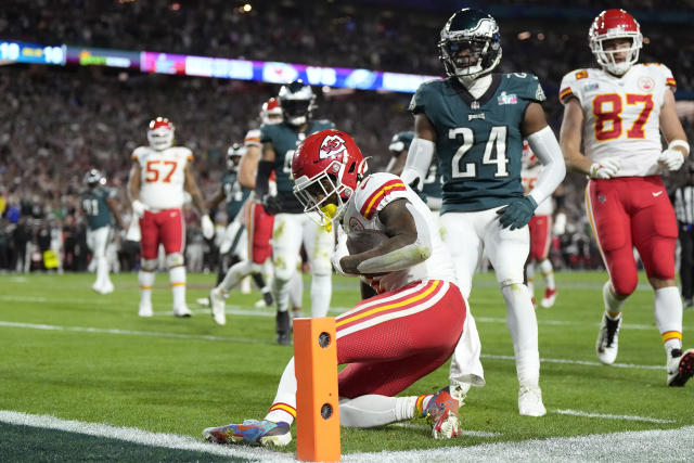 Super Bowl: Kansas City Chiefs Storm Back, Beat Philadelphia Eagles 38-35 –  Deadline