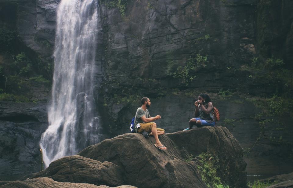 Instagrammers are risking their lives in pursuit of the perfect picture [Photo: Nandhu Kumar via Pexels]