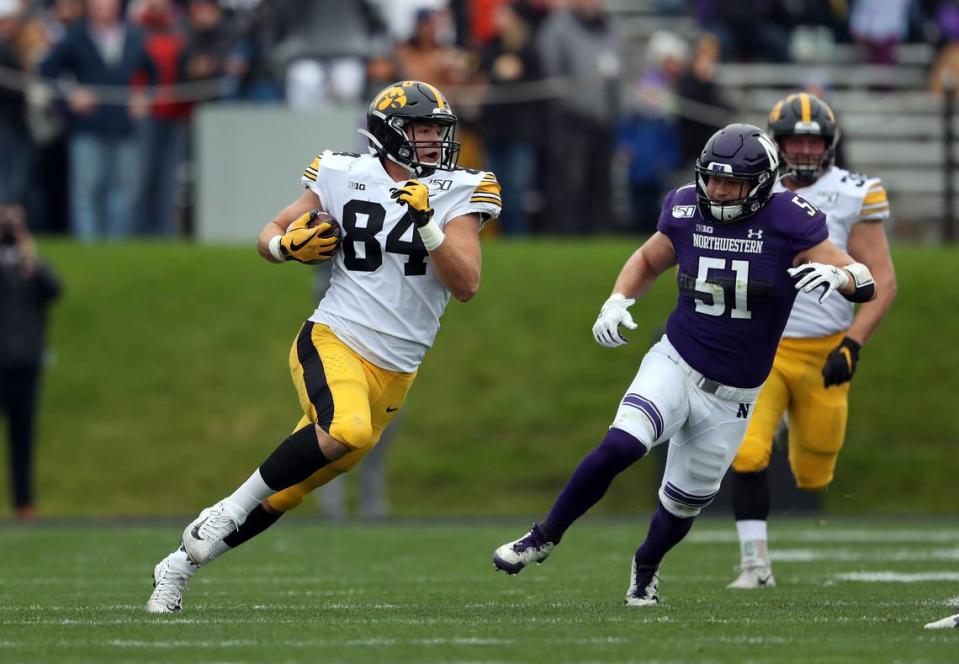 Iowa Hawkeyes tight end Sam LaPorta (84) makes a catch against the Northwestern Wildcats during a game in 2019. The Highland High School graduate is now preparing for the NFL draft.