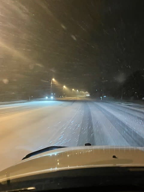 Snow has covered Veterans Parkway near Barfield Road in Rutherford County (Courtesy: Rutherford County Sheriff’s Office)