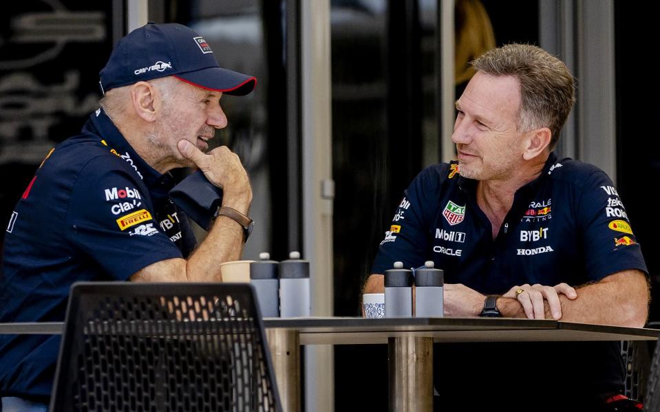 Newey (L) and Christian Horner at the Bahrain International Circuit