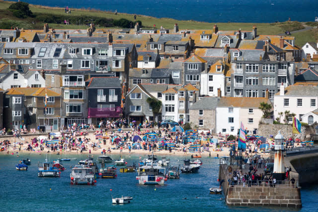 Cornwall is the most popular UK holiday destination for 2015