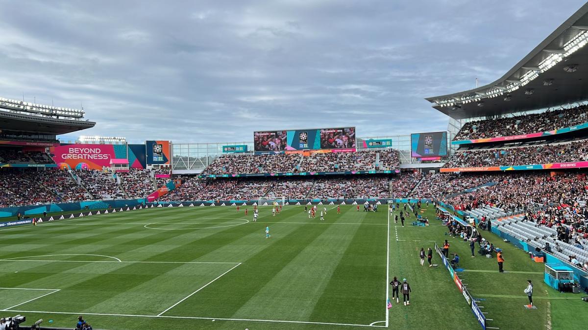 Emoción alrededor de los estadios en la Copa Mundial Femenina de la FIFA -  KESQ