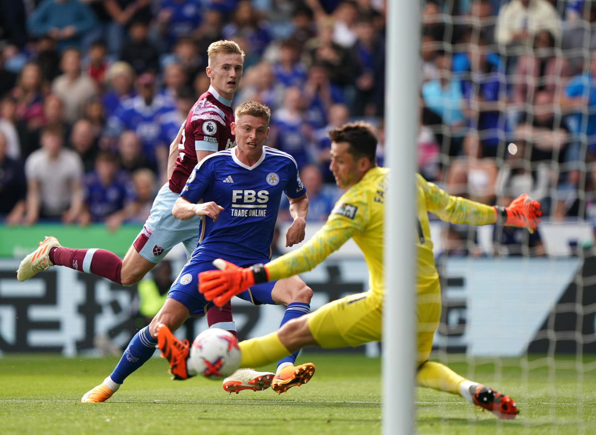 Dean Smith believes Leicester can immediately bounce back from relegation