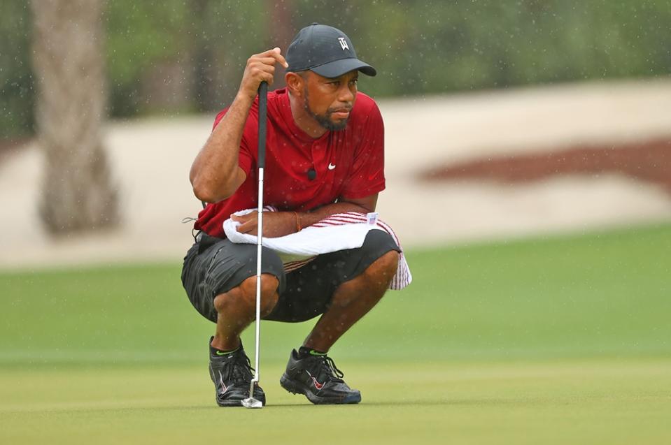 Tiger Woods wearing Nike golf shoes