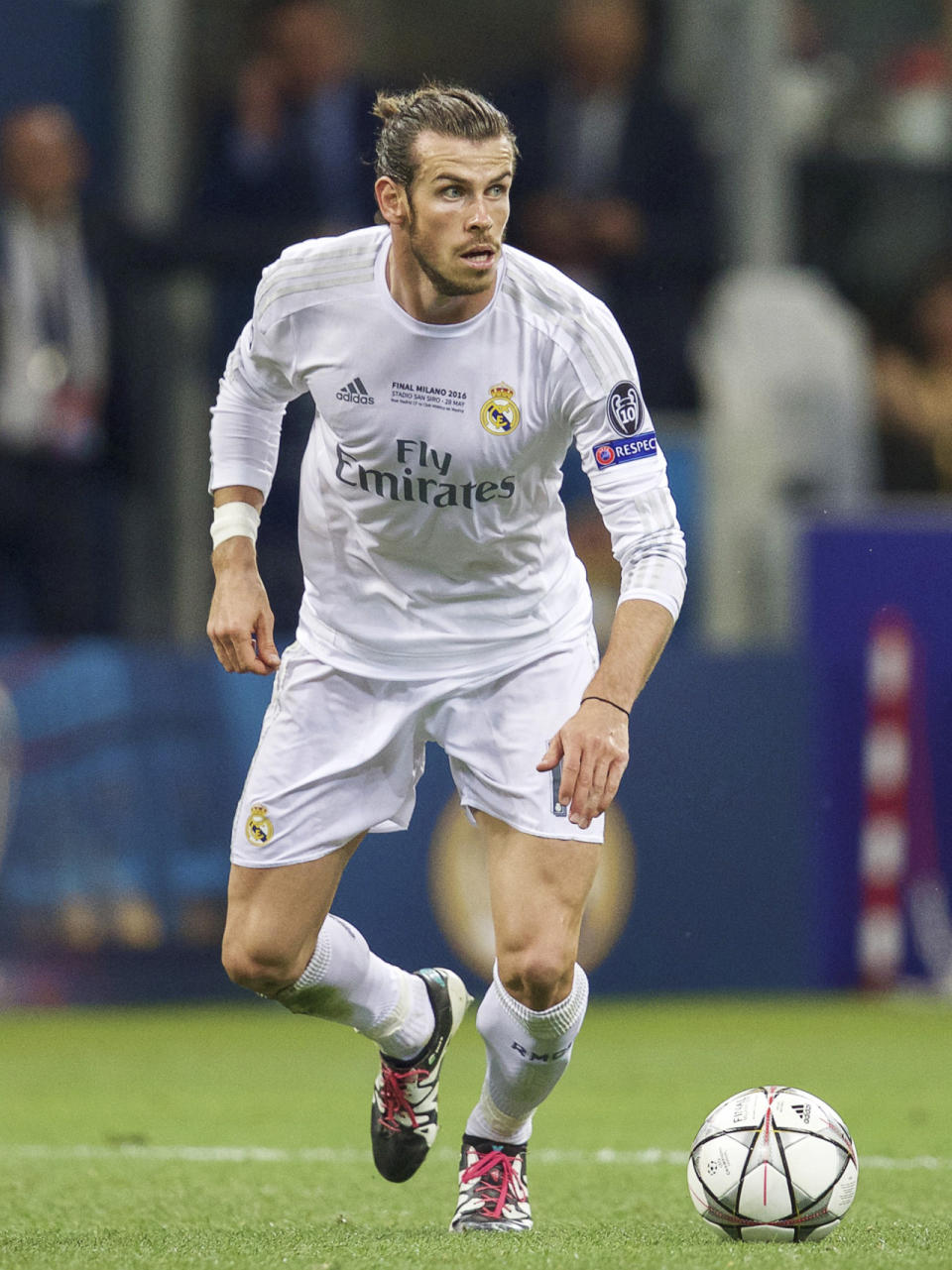 <p><br><b>2013:</b> Tottenham to Real Madrid for £86m </p>