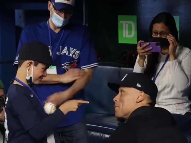 Hazel Mae on X: 9 year old Derek Rodriguez is about to meet #Yankees Aaron  Judge. He called #BlueJays fan Mike Lanzillota his new “best friend” after  he gave him Judge's HR