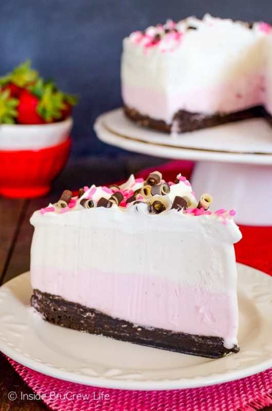 <p>Inside Bru Crew Life</p><p>Layers of homemade brownies, strawberry ice cream and vanilla ice cream makes this cake look so pretty.</p><p><strong>Get the recipe: <a href="https://insidebrucrewlife.com/neapolitan-brownie-ice-cream-cake/" rel="nofollow noopener" target="_blank" data-ylk="slk:Neapolitan Brownie Ice Cream Cake;elm:context_link;itc:0;sec:content-canvas" class="link ">Neapolitan Brownie Ice Cream Cake</a></strong></p>