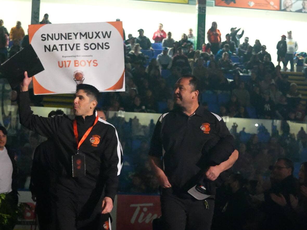 The U17 Snuneymuxw Native Sons are hoping to claim the JANT championship on home territory this year.  (Claire Palmer/CBC News - image credit)