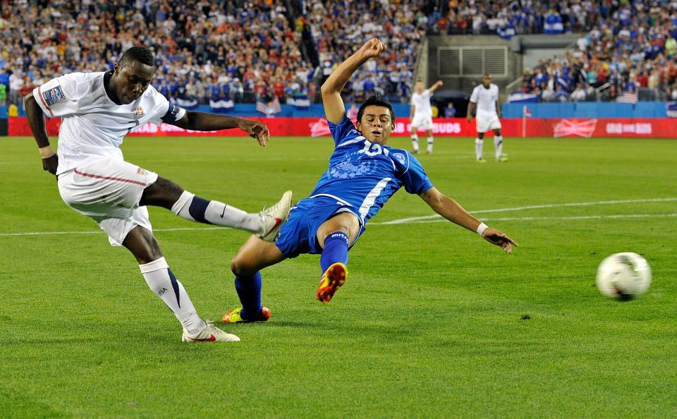 NASHVILLE, TN - MARCH 26: Freddy Adu #7 of the USA firest a shot past Edwin S‡nchez #12 of El Salvador during a 2012 CONCACAF Men's Olympic Qualifying match at LP Field on March 26, 2012 in Nashville, Tennessee. (Photo by Frederick Breedon/Getty Images)