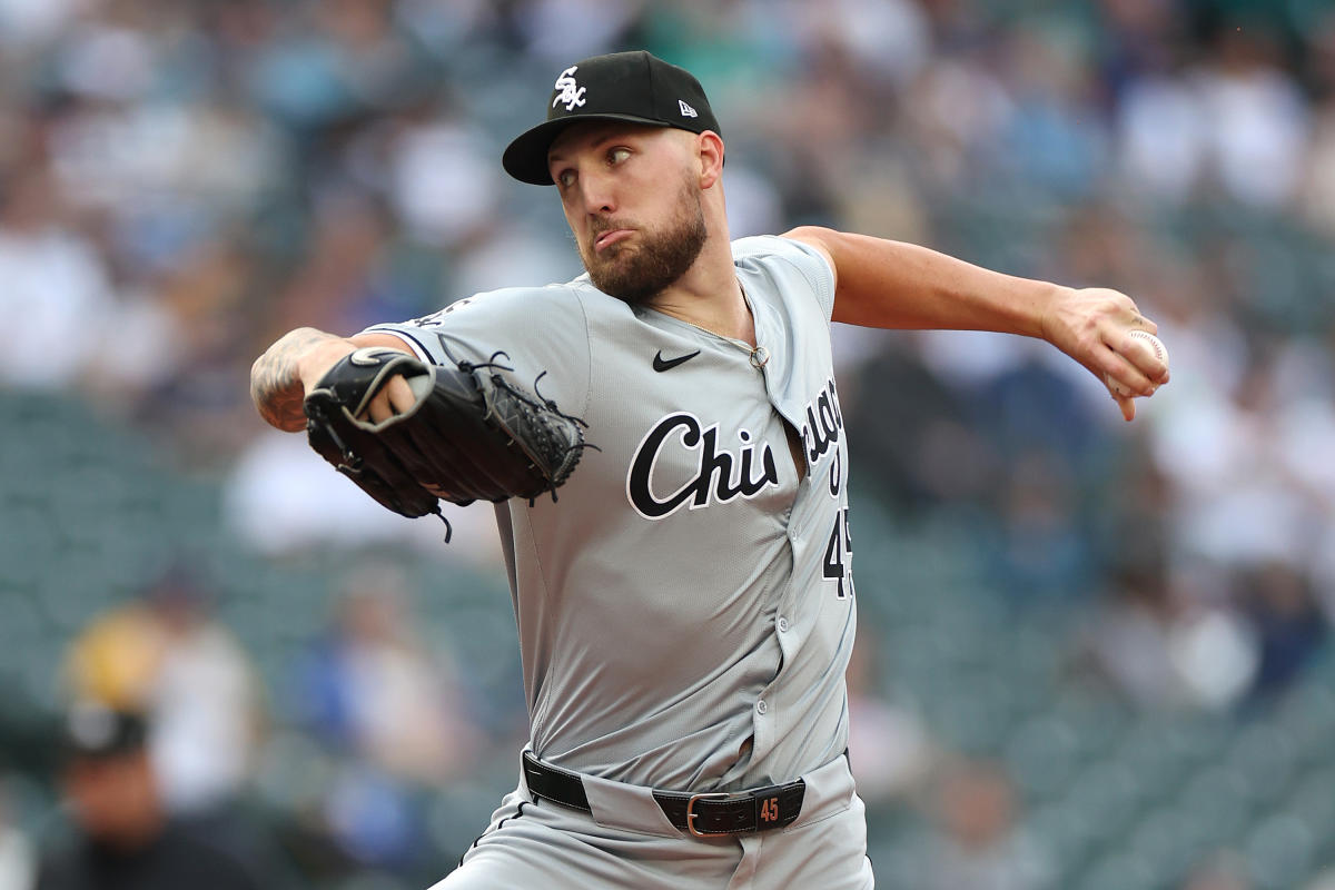 Garrett Crochet grinds through 4 innings in White Sox loss to Marlins