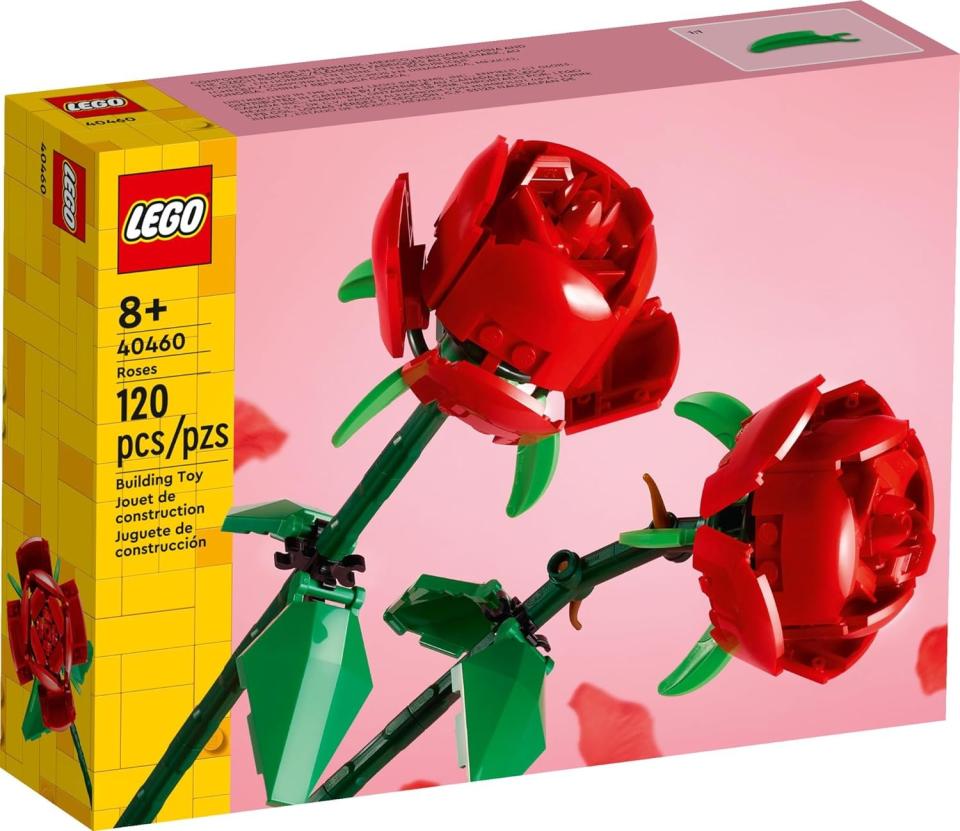 LEGO’s Rose Bouquet Beats Any Box of Chocolates for Valentine’s Day