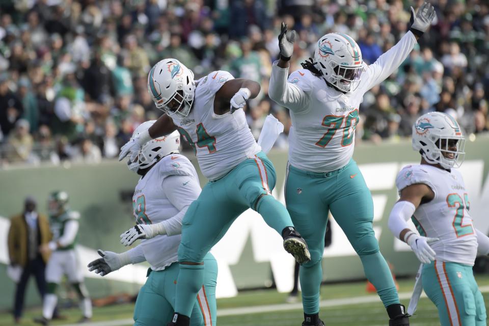 Will the Miami Dolphins beat the Carolina Panthers in Week 12 of the NFL season?