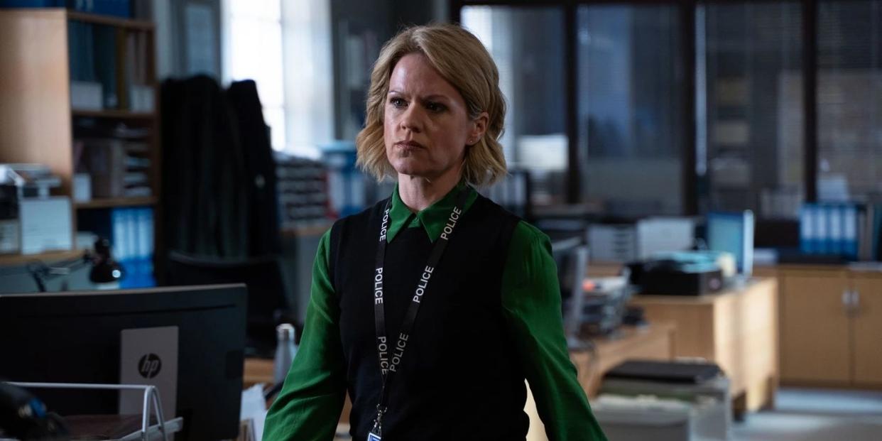 unforgotten series 5 sinéad keenan in uniform with police lanyard